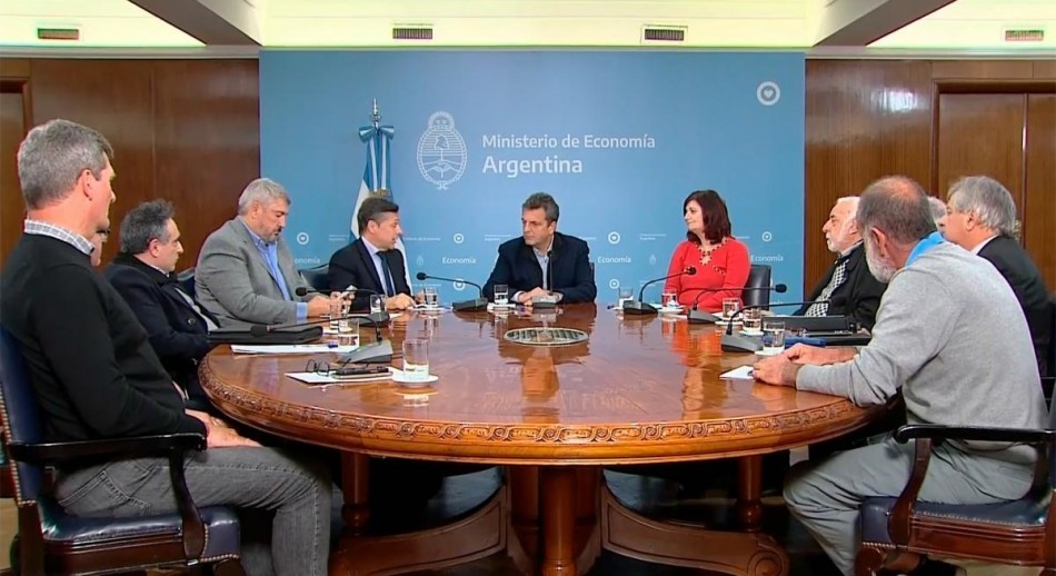 Sin discutir el tema subsidios, se levantó el paro de colectivos