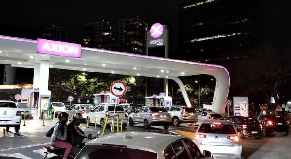 La falta de combustible que afectó al interior del país llegó al AMBA y causó largas filas