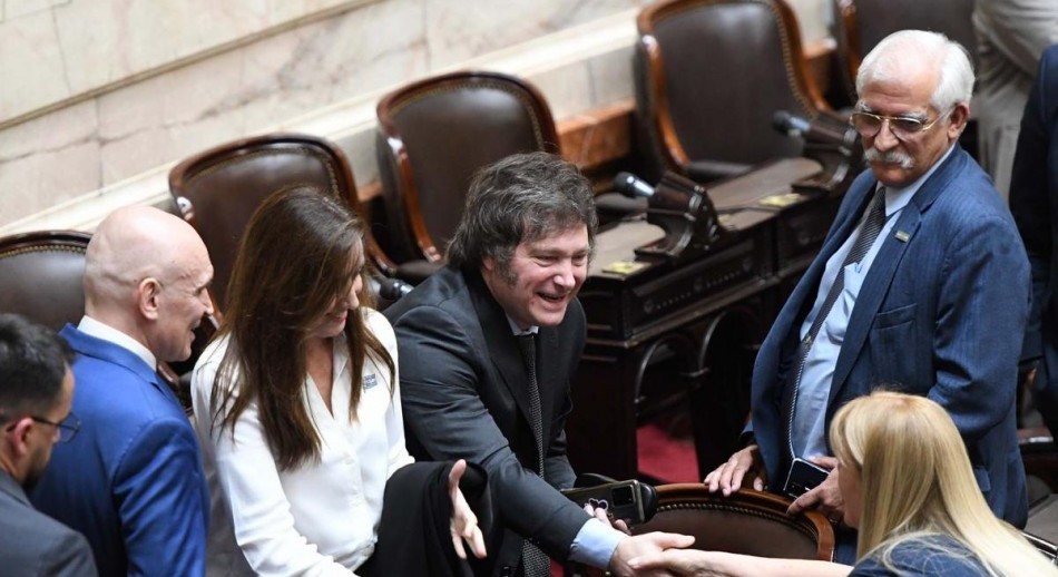 La Asamblea Legislativa proclamó la fórmula presidencial Milei-Villarruel