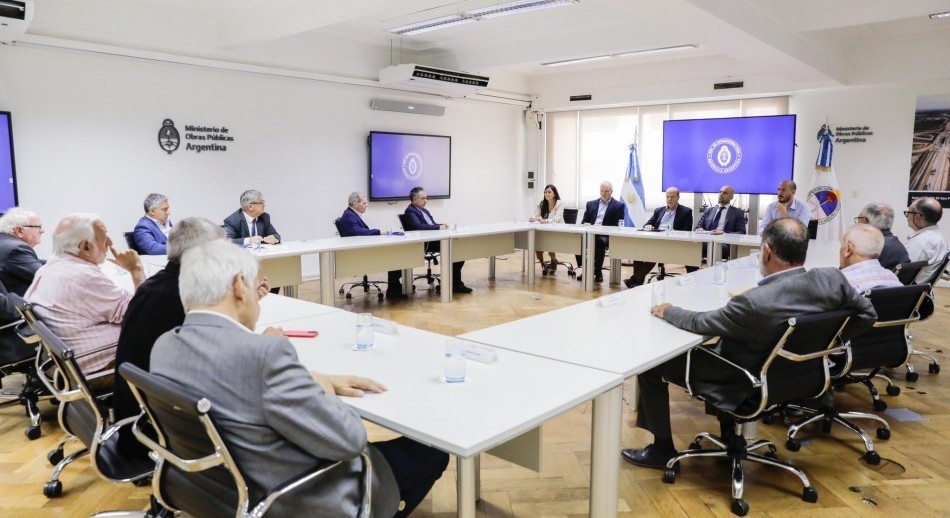 El boleto mínimo de colectivos sube a $77 y normalizan servicios en el AMBA