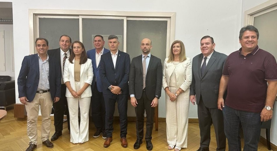 Por subsidios: Ocho ciudades declararon