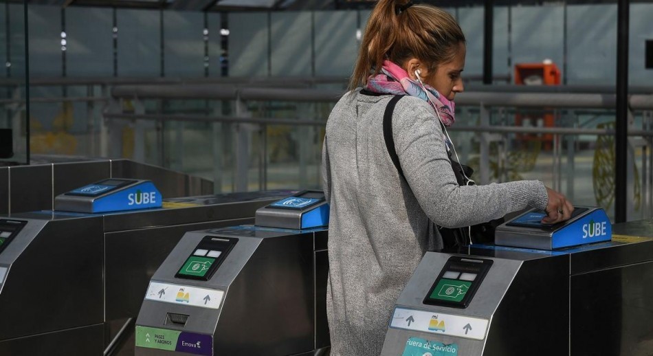 AMBA: El boleto mínimo de colectivos sube a $270 y el del tren $130