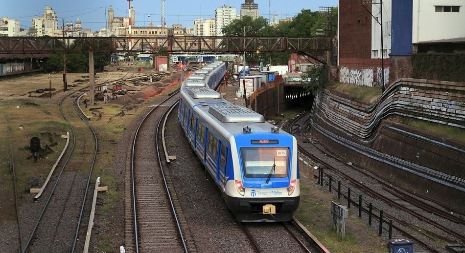 En mayo vuelven a aumentar los trenes de corta y larga distancia