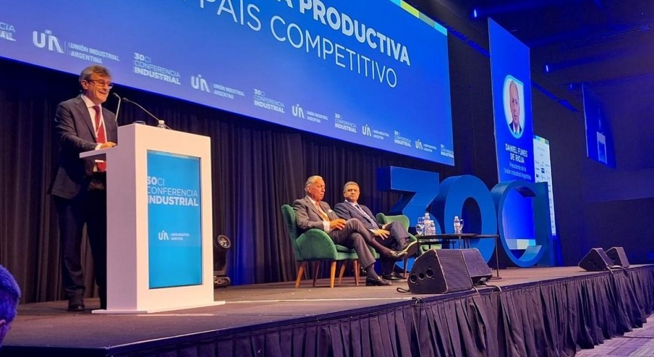 Apertura de la conferencia industrial: “No queremos protección, queremos que nos respeten”