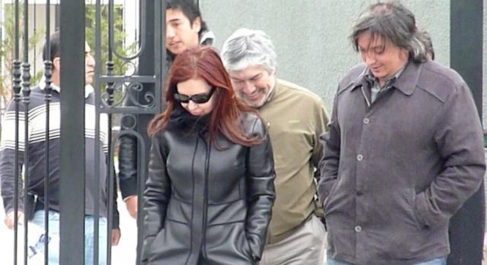Cristina Fernández de Kirchner se resiste, no pagó y ahora la Justicia va por sus bienes