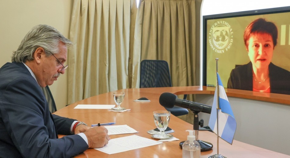 El Gobierno confirma el acuerdo con el FMI y el financiamiento del primer año