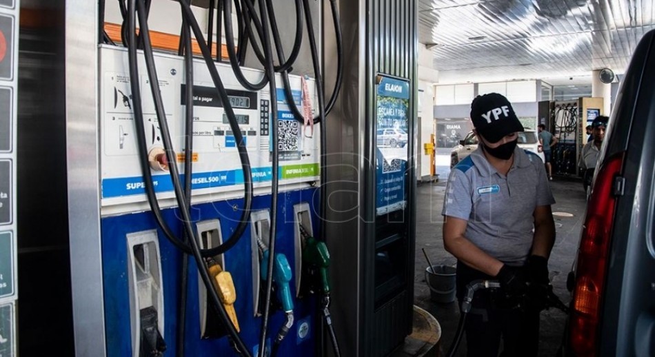 YPF aumentó 9,5% los combustibles básicos y 11,5% los premium