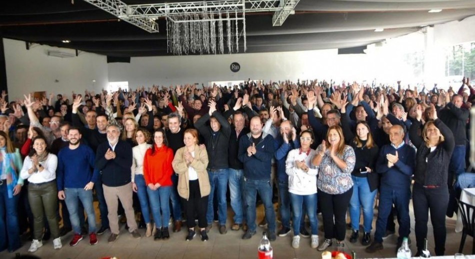 El radicalismo celebra aniversario y pide pista en Juntos