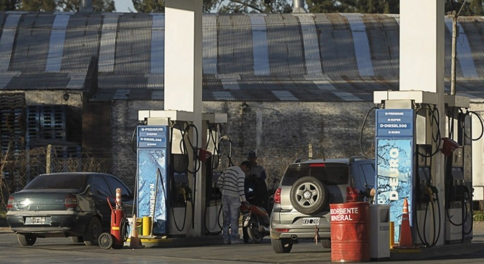 YPF aumentó un 7,5% promedio los precios en sus combustibles