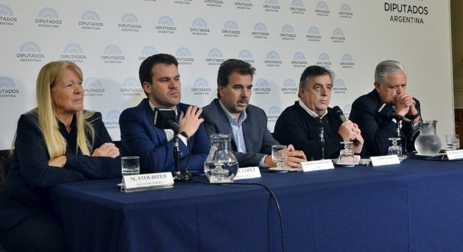 Piden juicio político: “El Presidente no debe opinar y mucho menos intimidar a la Justicia”