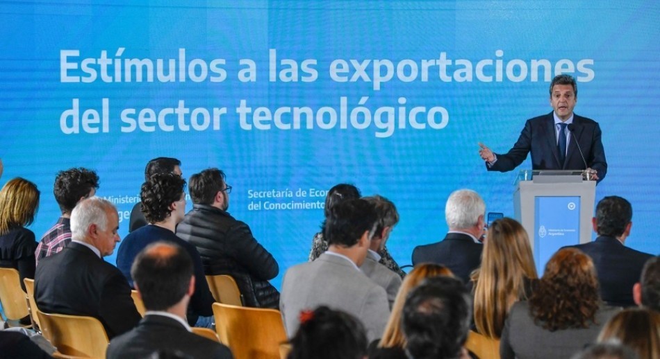Massa presentó un nuevo Régimen de Fomento a las Inversiones y las Exportaciones