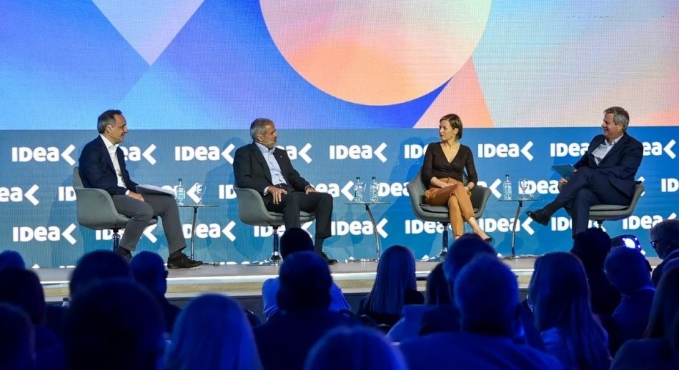 Coloquio de Idea: “Tenemos una decisión, que es invertir o morir”